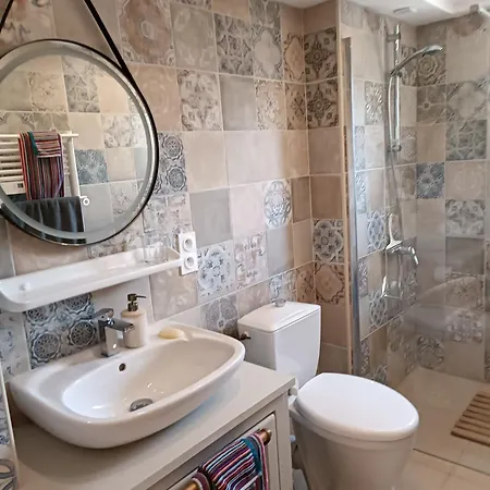 Coste De Laval דירה